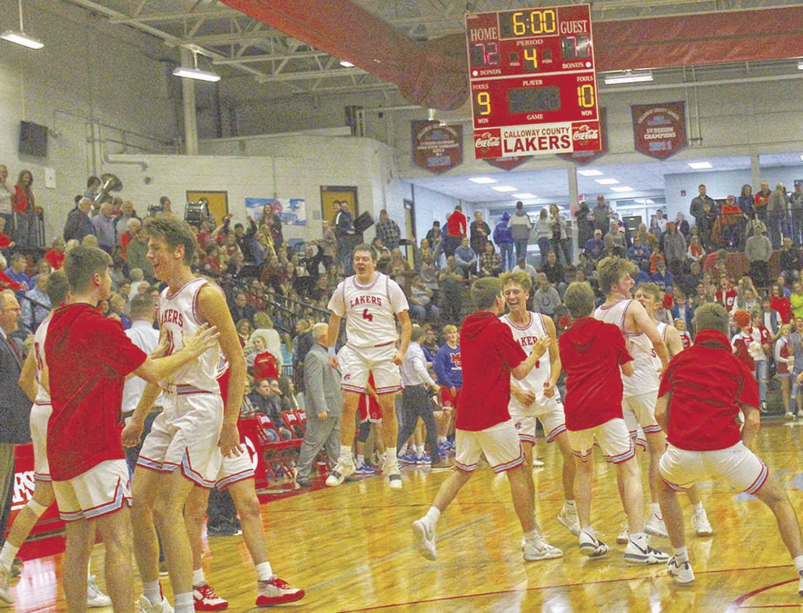 Lakers defeat Marshals